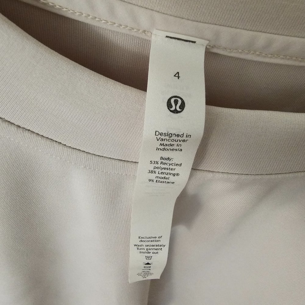 White Lululemon top size 4